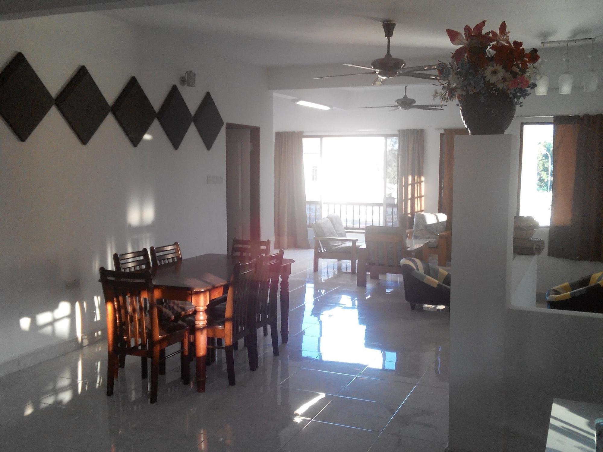 Formula One Bed&Breakfast F1 Sepang KLIA KLIA2 Kuala Lumpur International Airport Transit Nilai Bagian luar foto